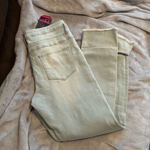Size 13 light wash NWT skinny jeans